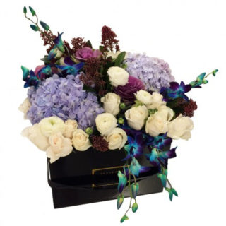 Букет роз, гортензия, цветы в коробке, Maison des Fleurs
